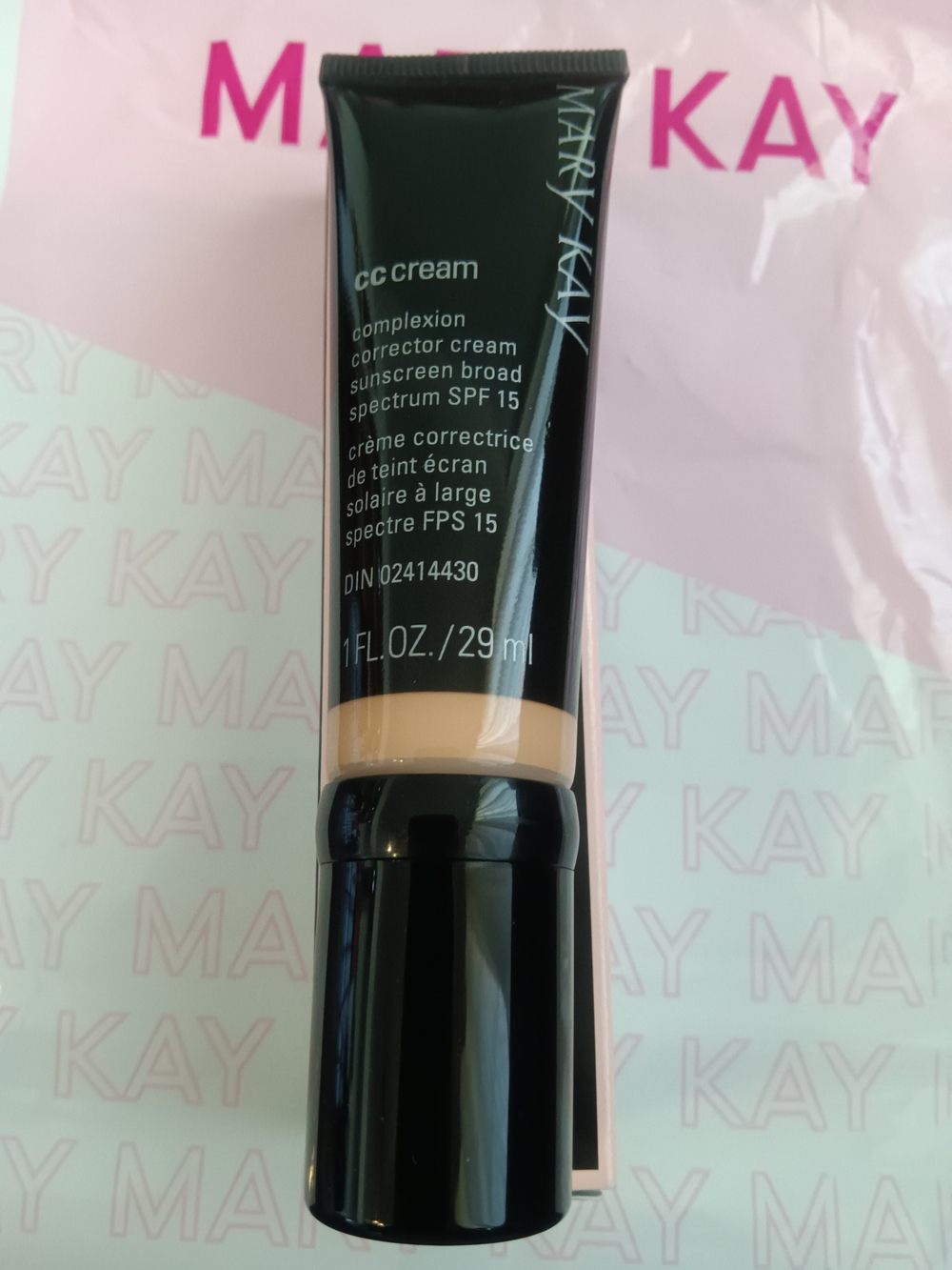 Mary Kay CC Cream in Cream Tone - Black & Cream Packaging